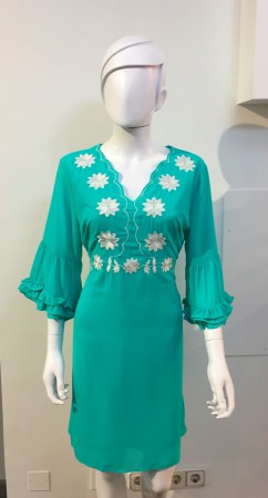 /products/vestido-bordado/