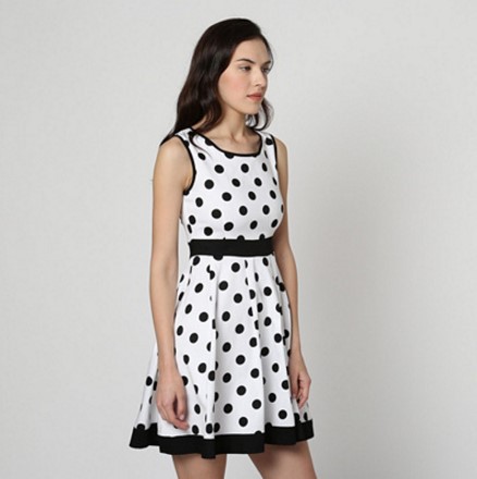 /products/vestido-lunares/